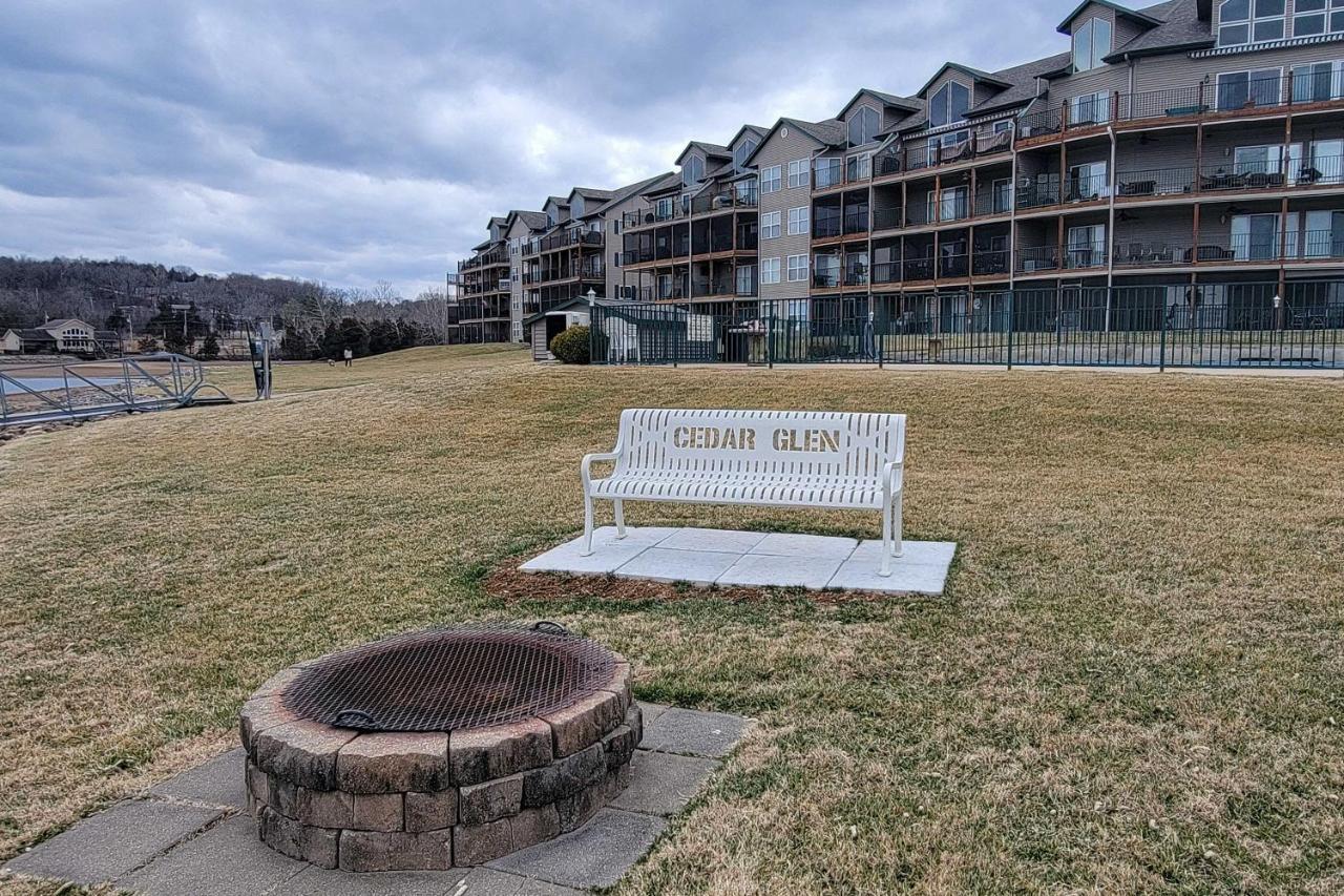 Step-Free Camdenton Condo With Boat Ramp, Dock, Slip 외부 사진