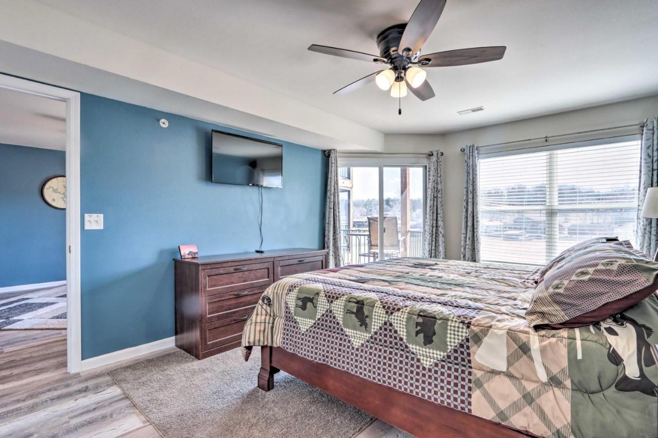 Step-Free Camdenton Condo With Boat Ramp, Dock, Slip 외부 사진