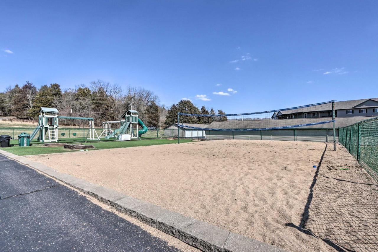 Step-Free Camdenton Condo With Boat Ramp, Dock, Slip 외부 사진