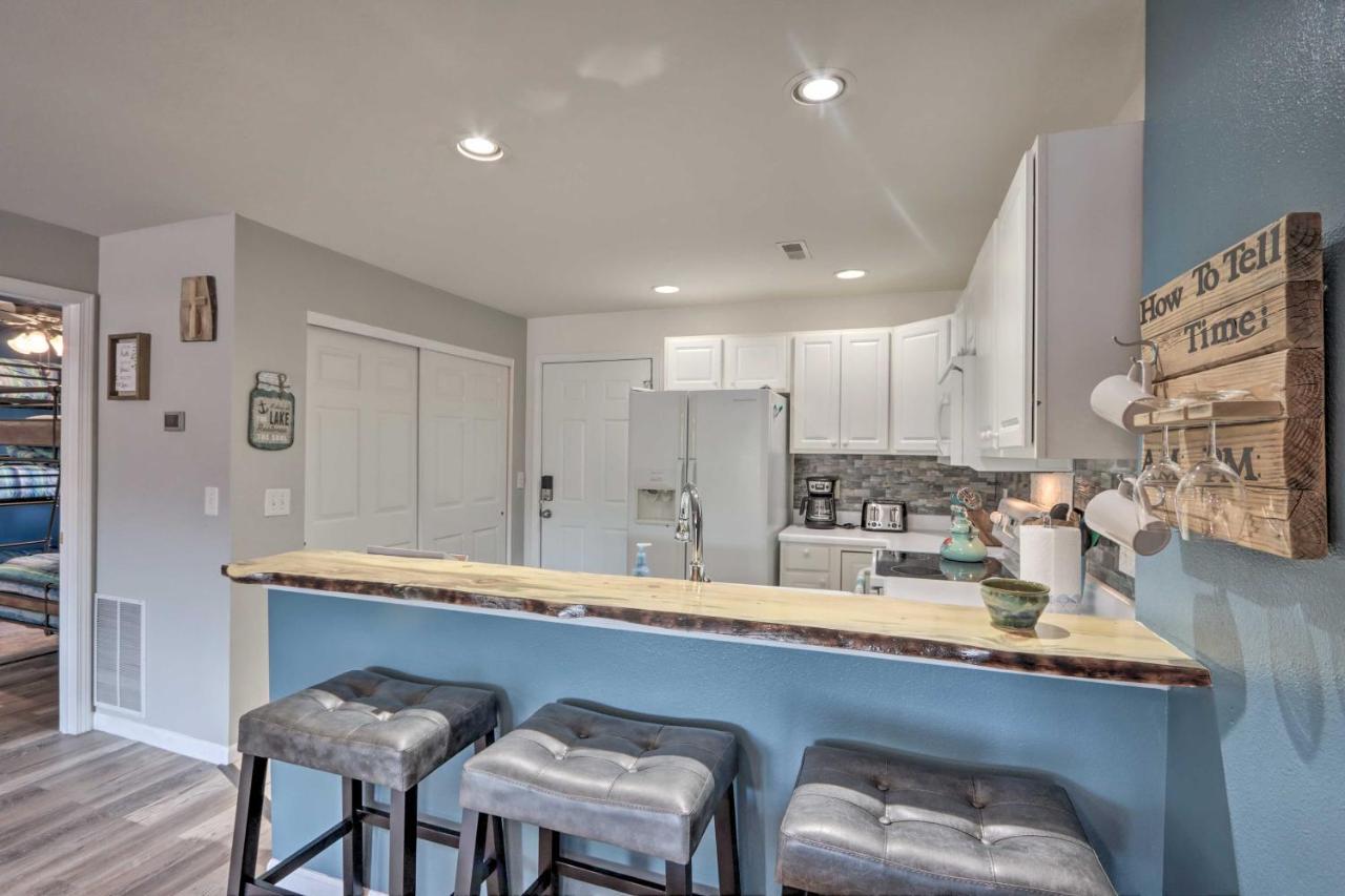 Step-Free Camdenton Condo With Boat Ramp, Dock, Slip 외부 사진